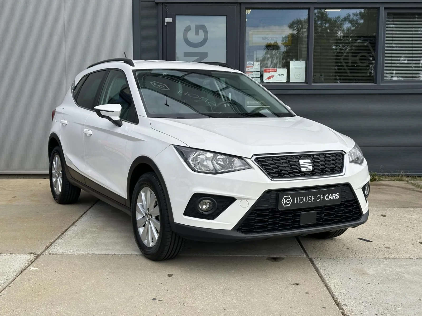 SEAT Arona (2017) — foto 1