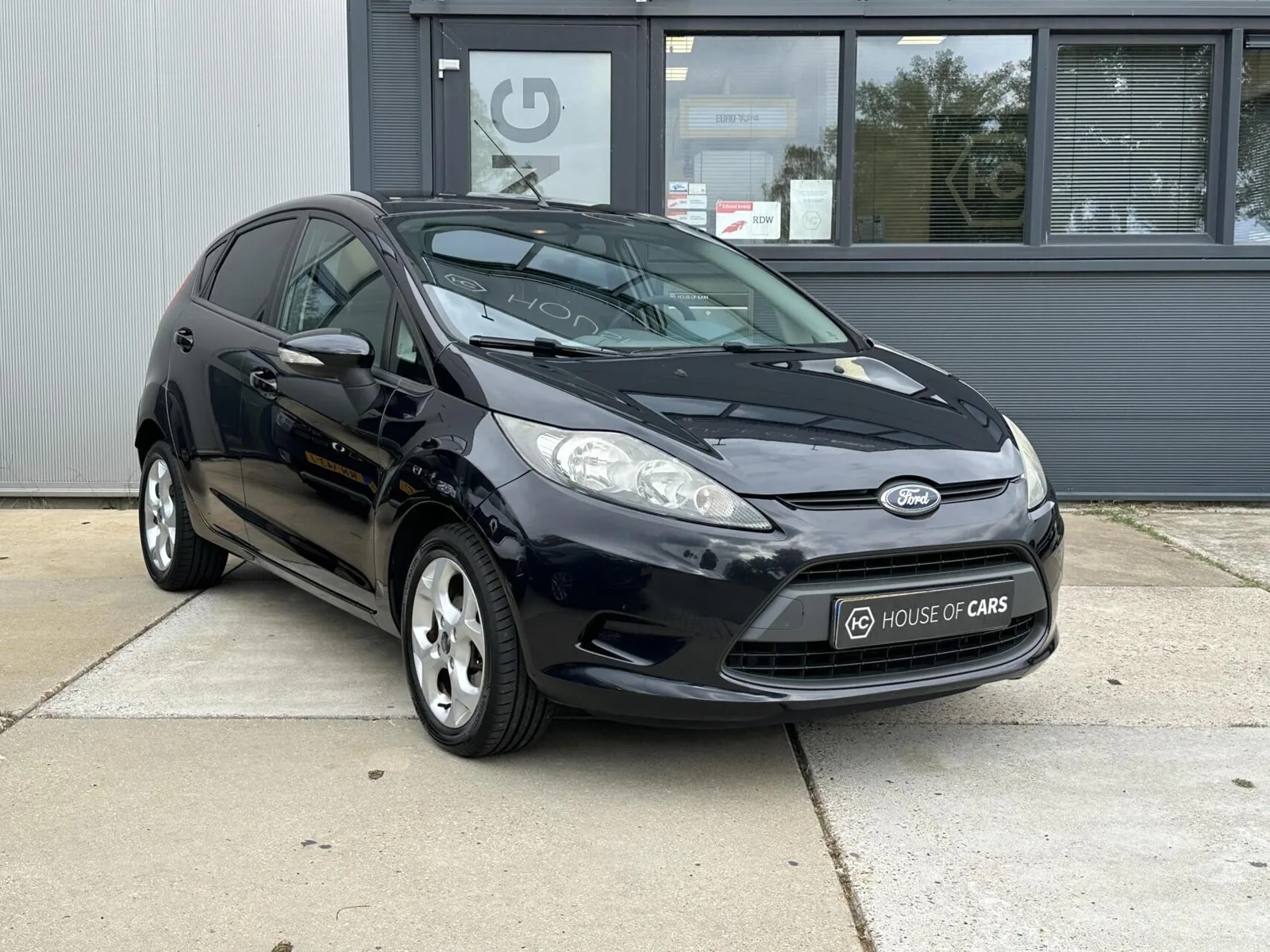Ford Fiesta (2011) — foto 1