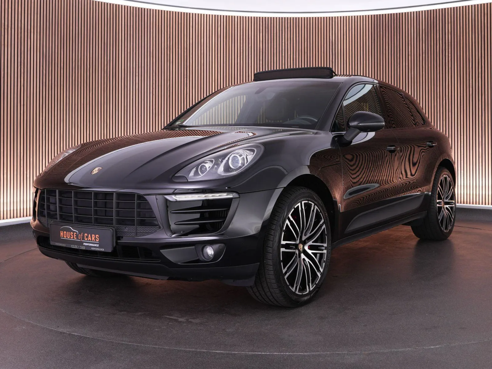 Porsche Macan (2015) — foto 1
