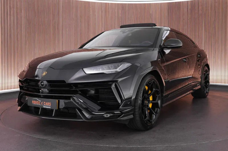 Lamborghini Urus (2024)