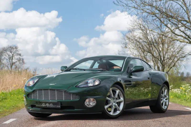 Aston Martin Vanquish (0)