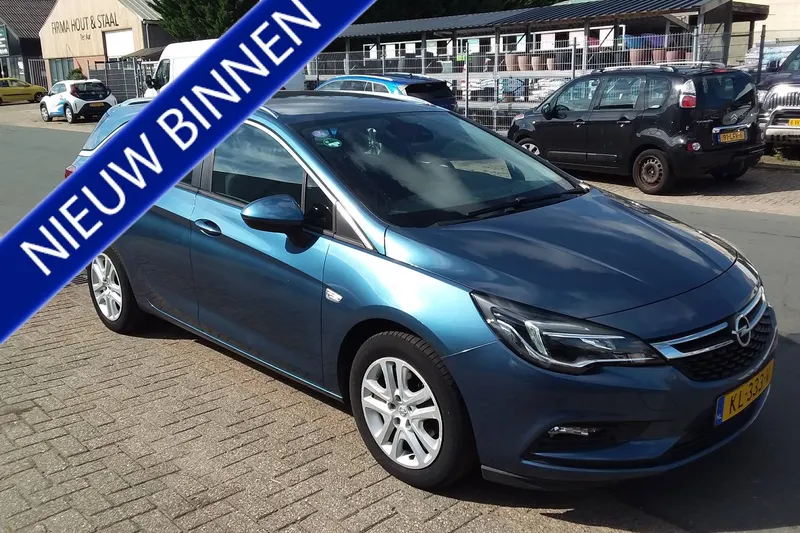 Opel Astra (2016)