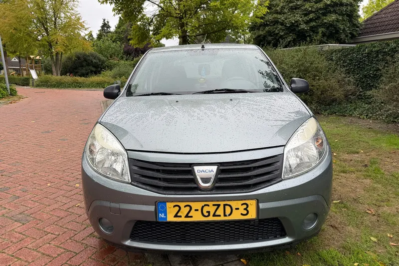Dacia Sandero (2008)