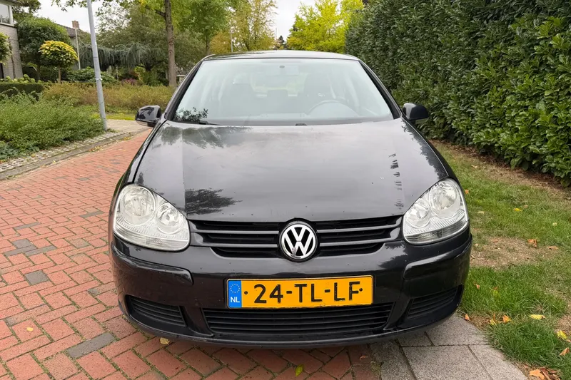 Volkswagen Golf (2006)