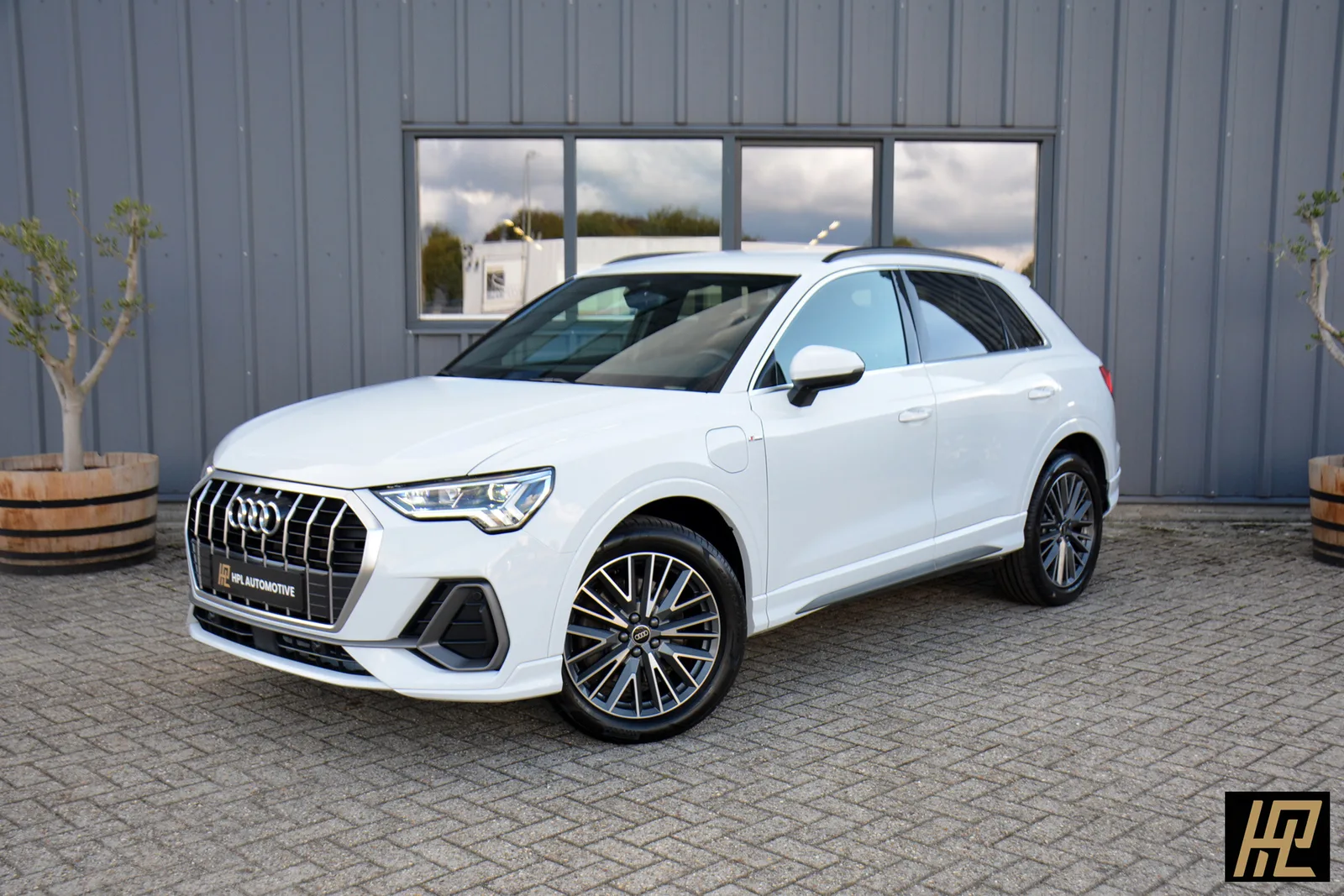 Audi Q3 (2022) — foto 1