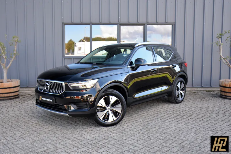 Volvo XC40 (2022)