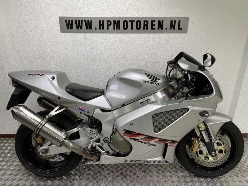 Honda VTR 1000 SP 1 (2000) — foto 1