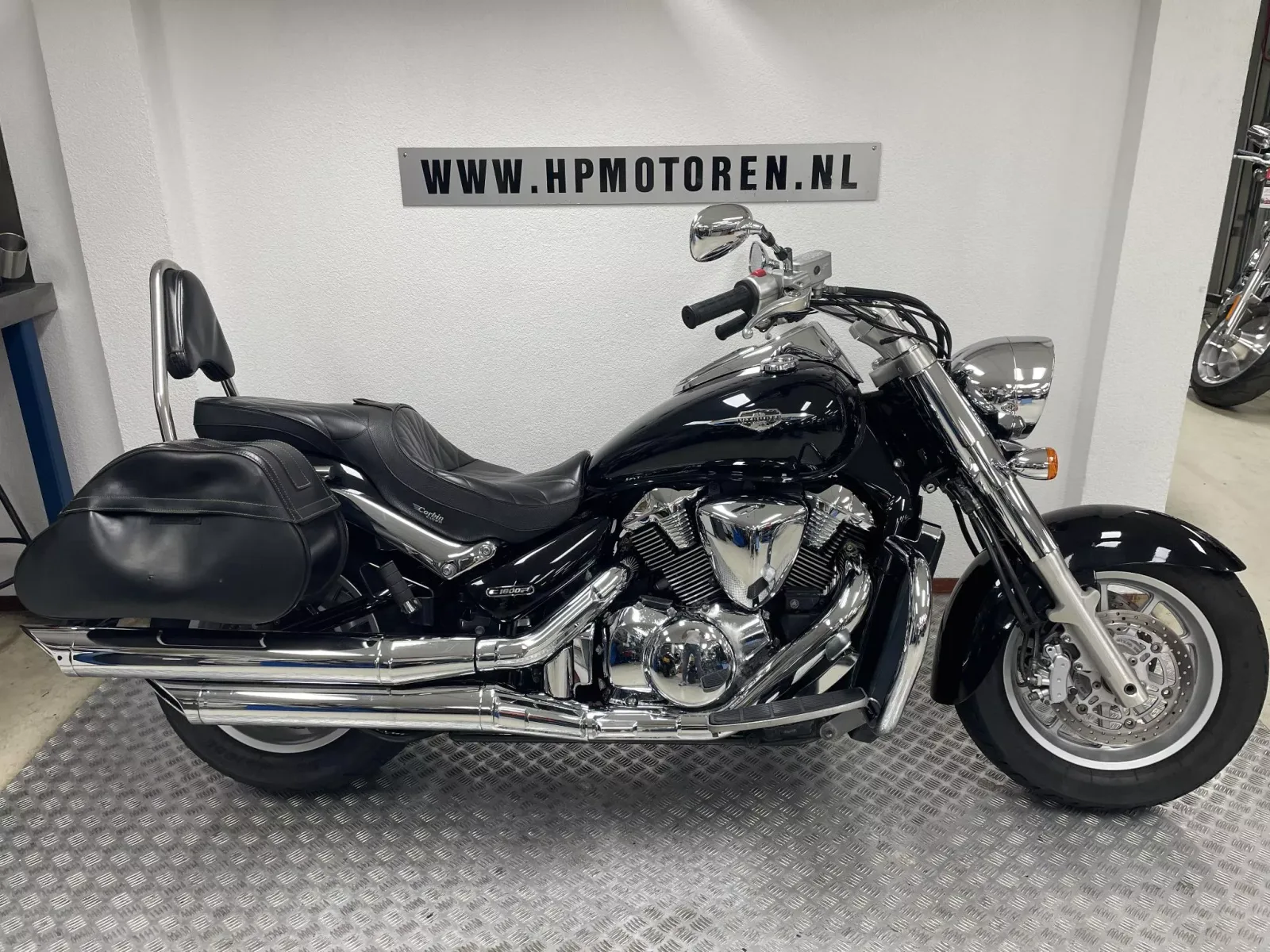 Suzuki VZR 1800 (2008) — foto 1