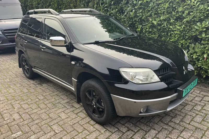 Mitsubishi Outlander (2008)