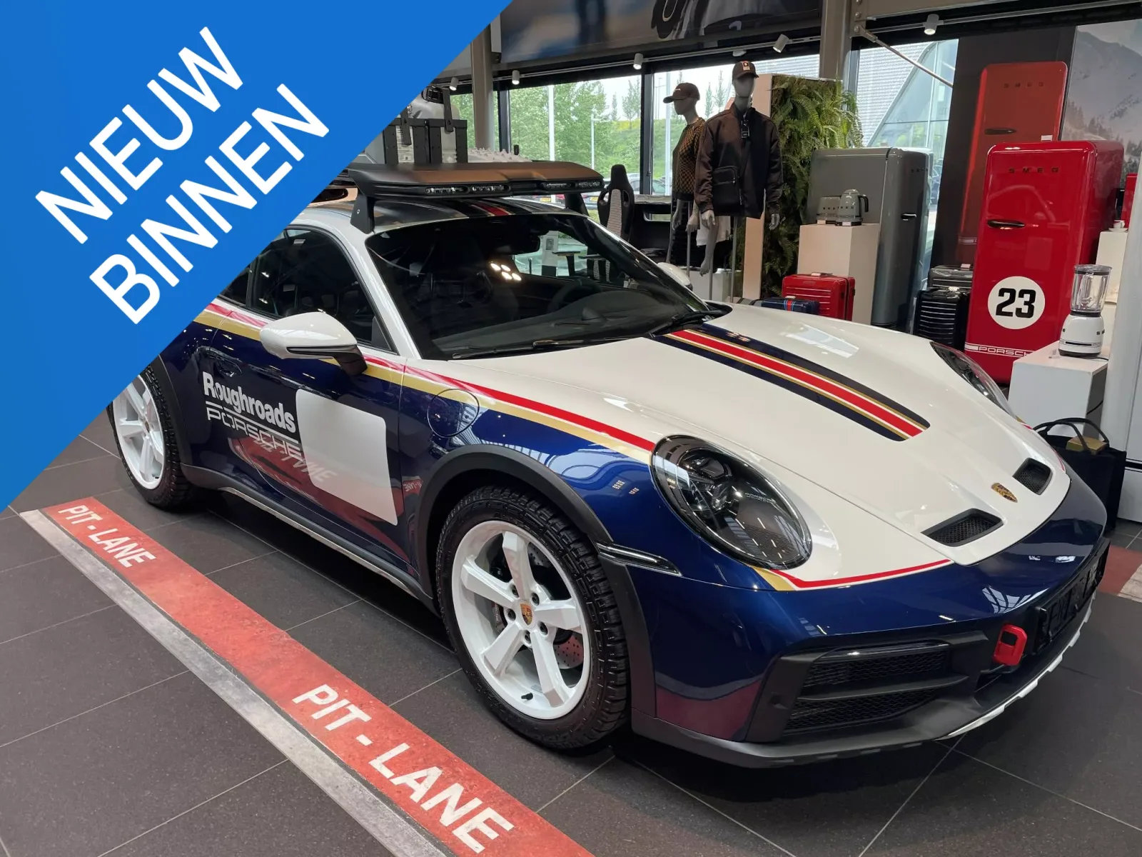 Porsche 911 (2023) — foto 1