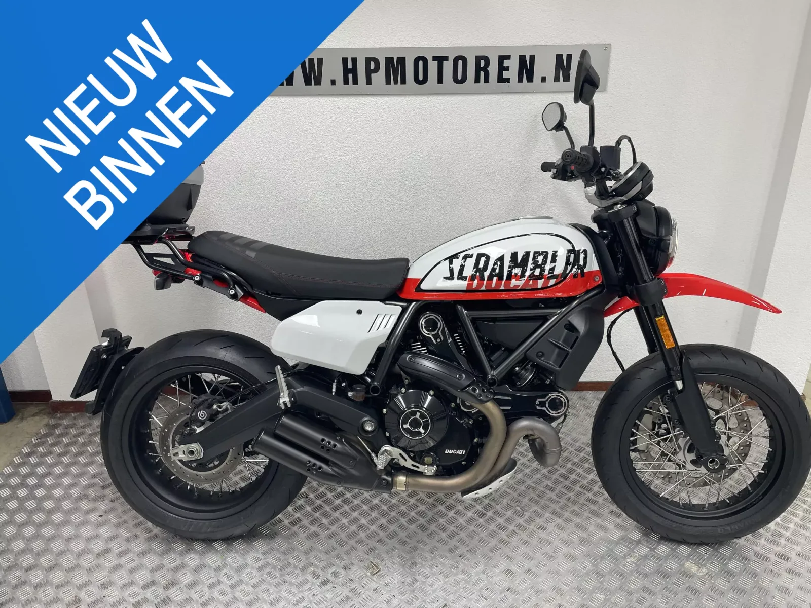 Ducati SCRAMBLER URBAN MOTARD 800 LIMITED BOVAGGARANT (2023) — foto 1