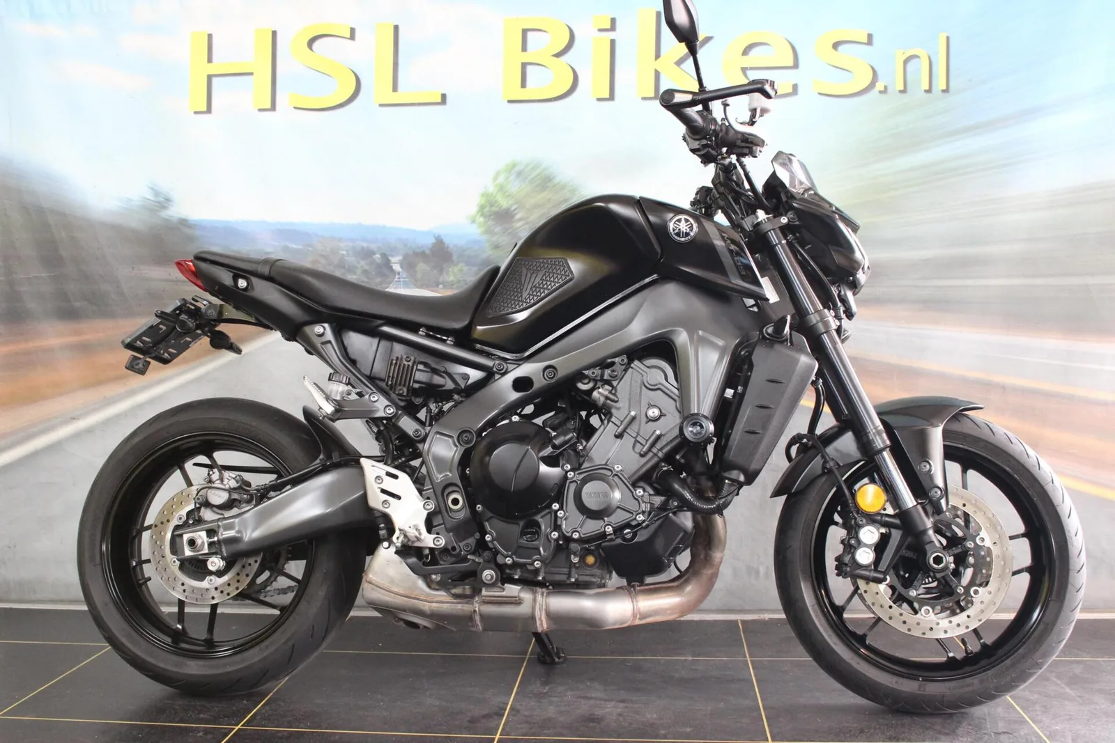 Yamaha MT-09 (2022) — foto 1