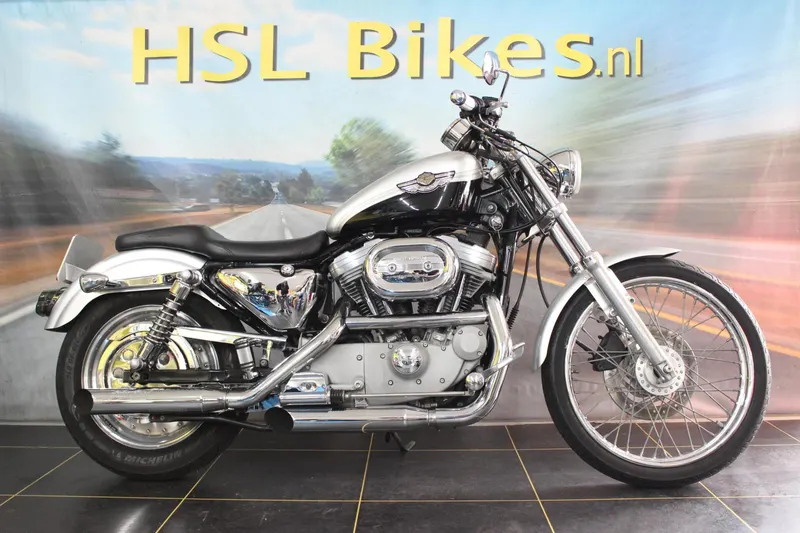 Harley-Davidson Sportster 883 (2003)