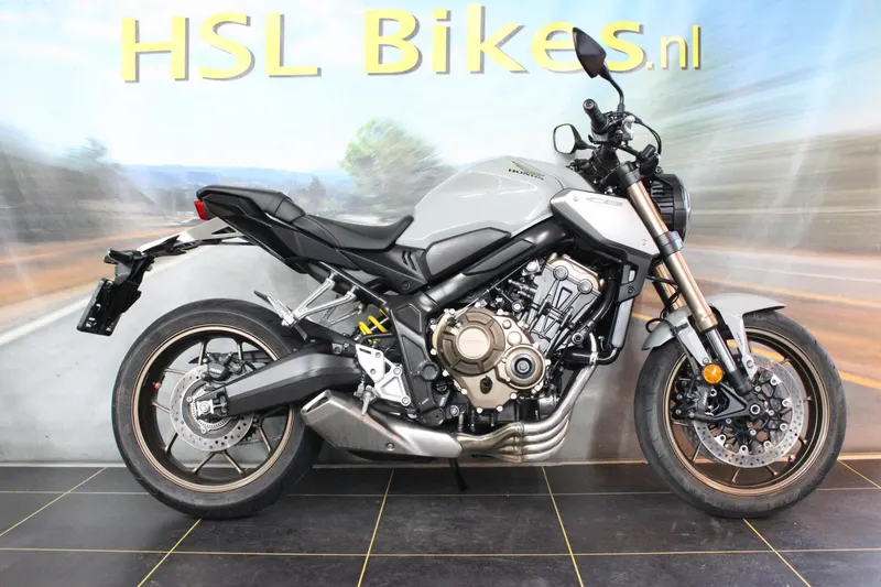 Honda CB650R (2021)