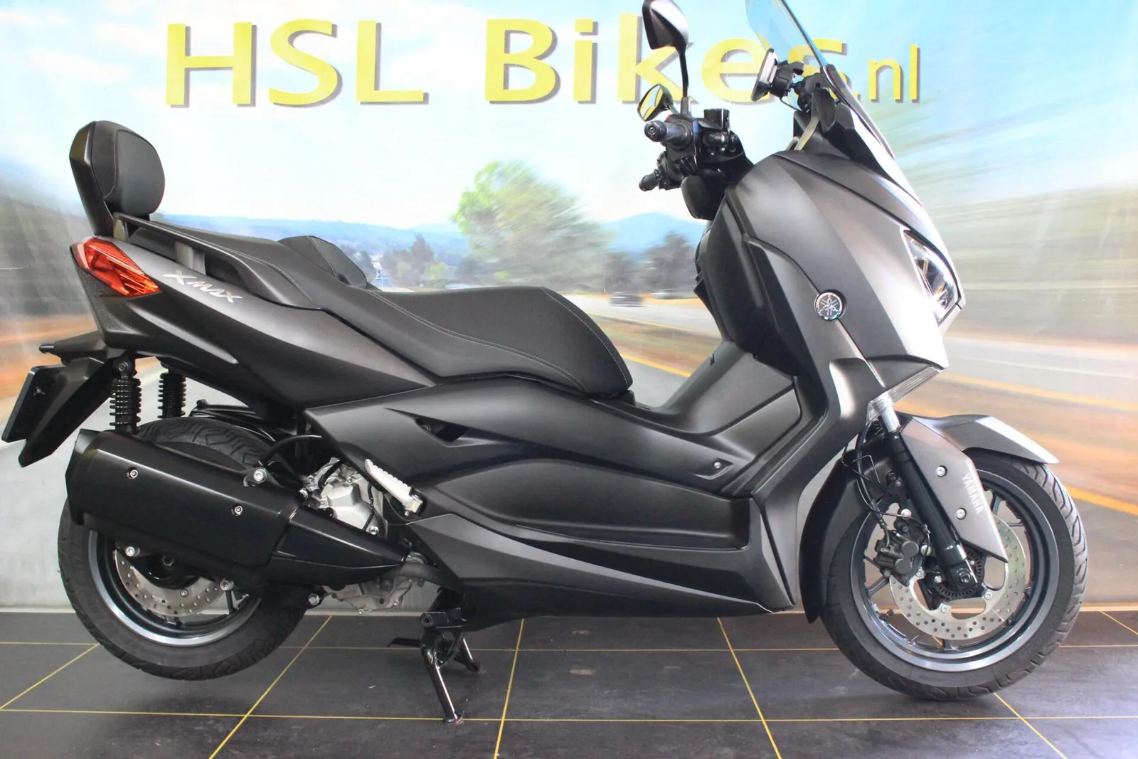 Yamaha X-MAX 300 (2022) — foto 1