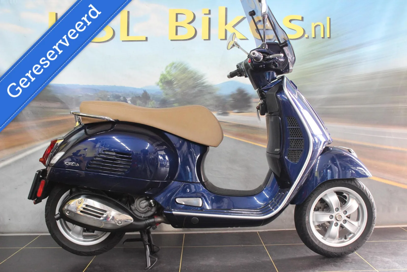 Piaggio GTS 300 (2022) — foto 1