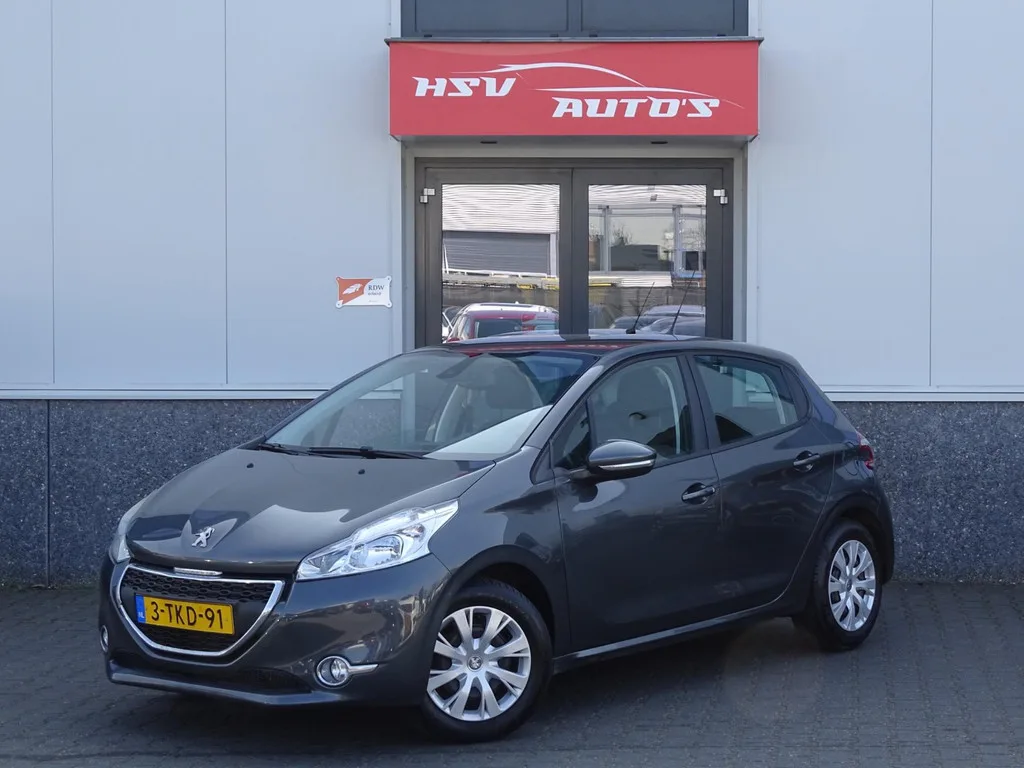 Peugeot 208 (2014) — foto 1