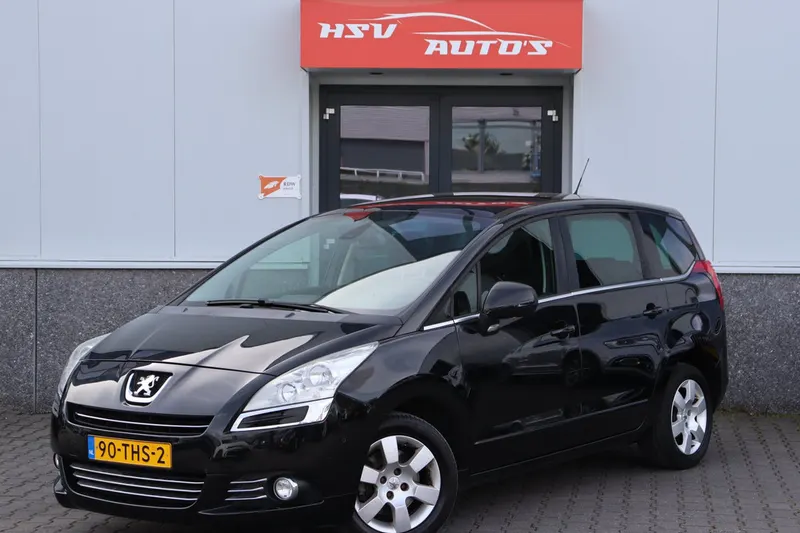 Peugeot 5008 (2012)