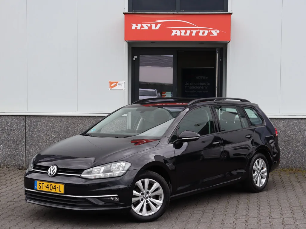 Volkswagen Golf (2018) — foto 1