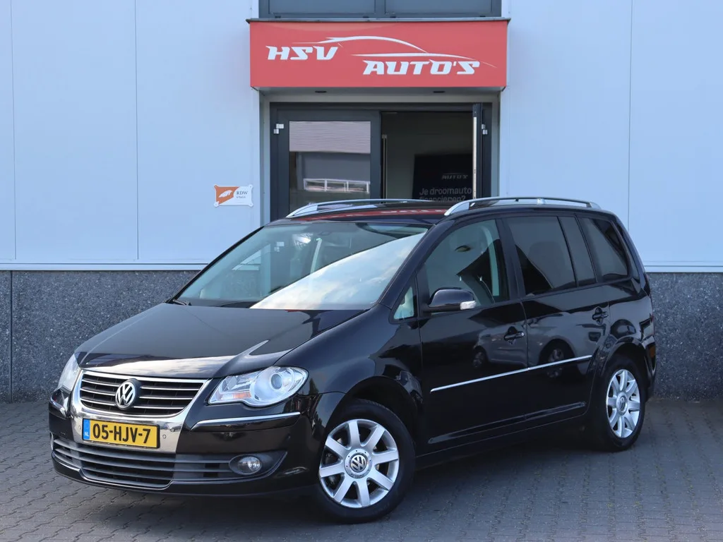 Volkswagen Touran (2009) — foto 1