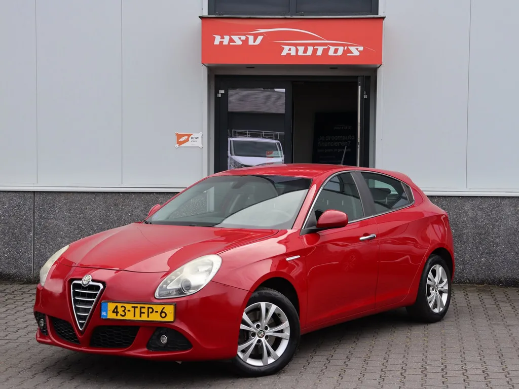 Alfa Romeo Giulietta (2012) — foto 1