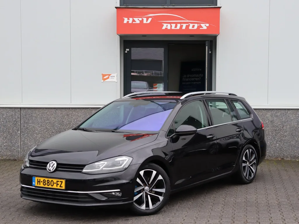 Volkswagen Golf (2020) — foto 1