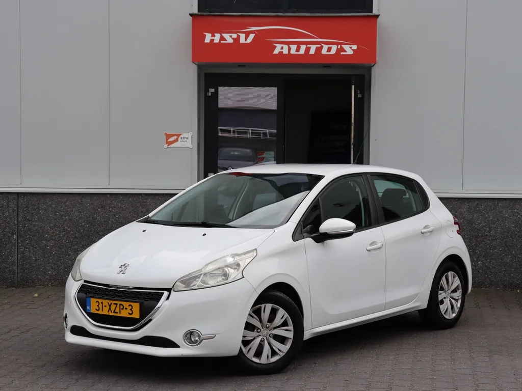 Peugeot 208 (2012) — foto 1