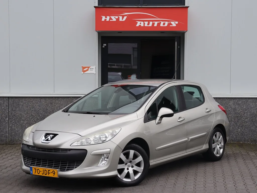 Peugeot 308 (2009) — foto 1
