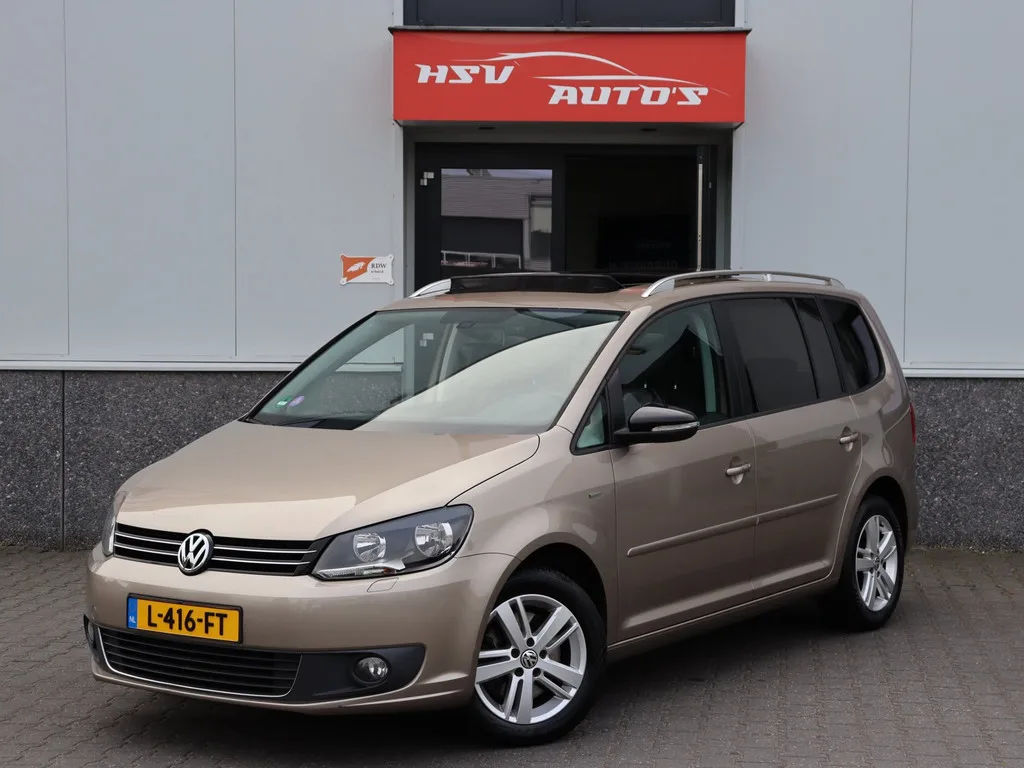 Volkswagen Touran (2013) — foto 1