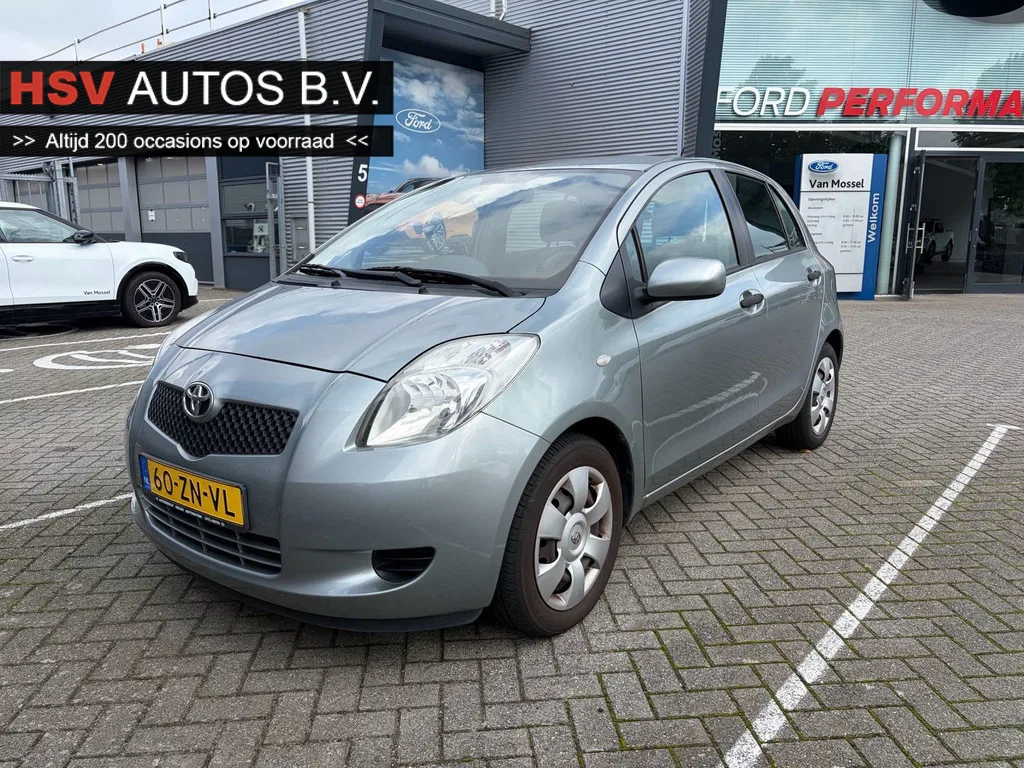 Toyota Yaris (2008) — foto 1