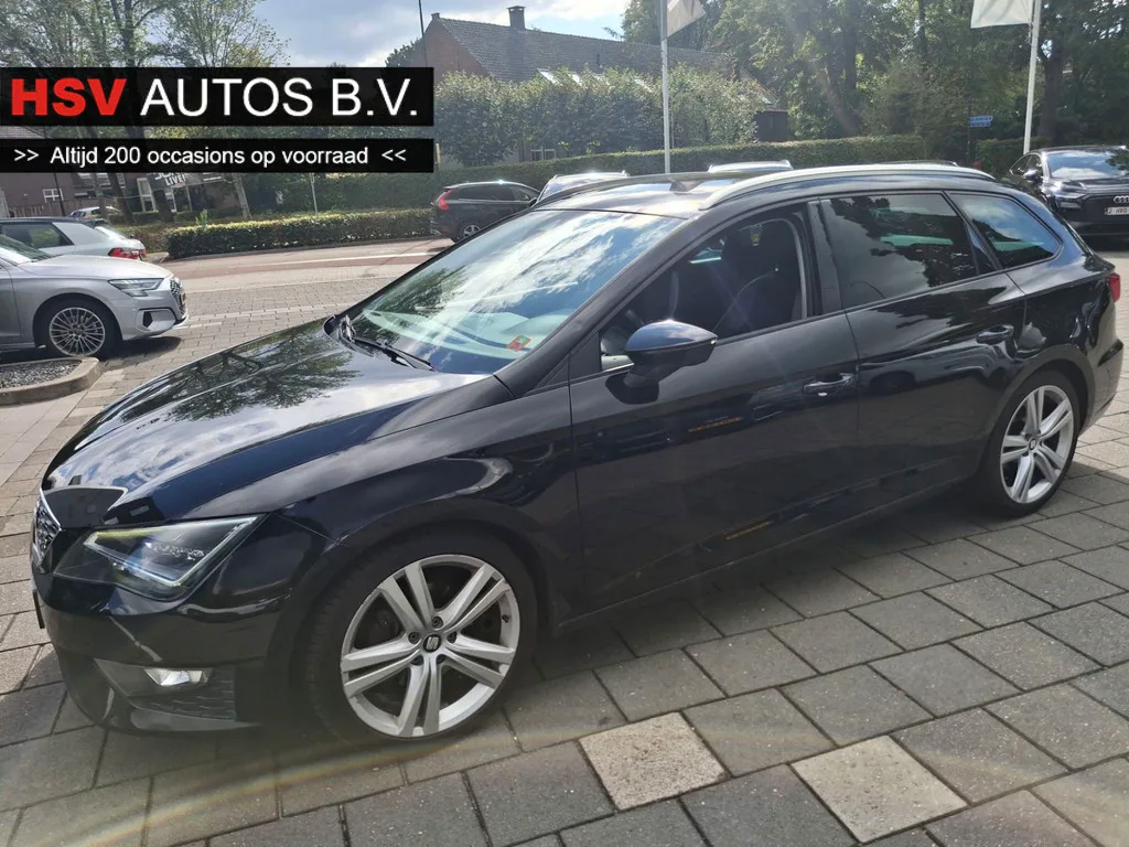 SEAT Leon (2015) — foto 1