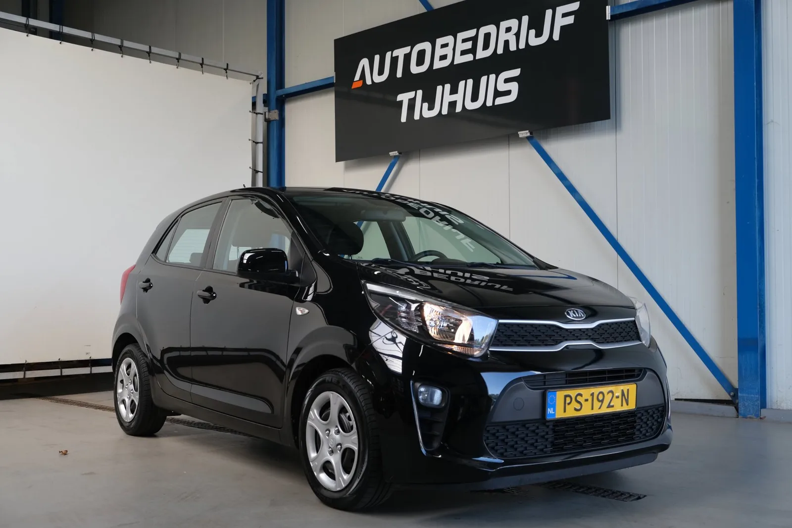 Kia Picanto (2018) — foto 1