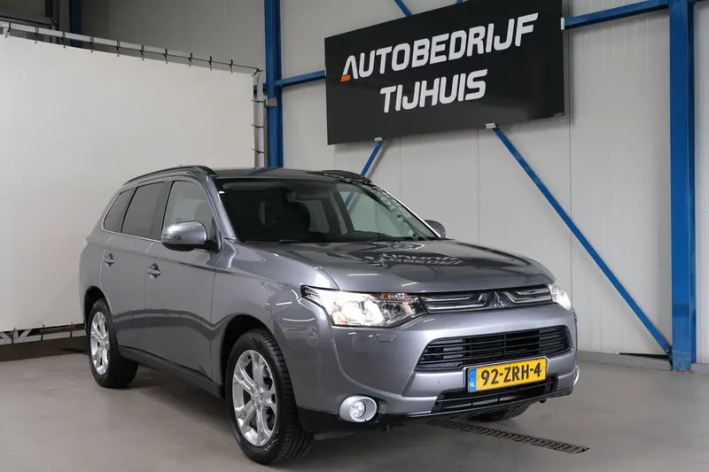 Mitsubishi Outlander (2013)