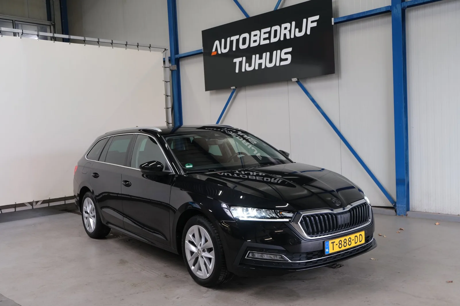Škoda Octavia (2023) — foto 1