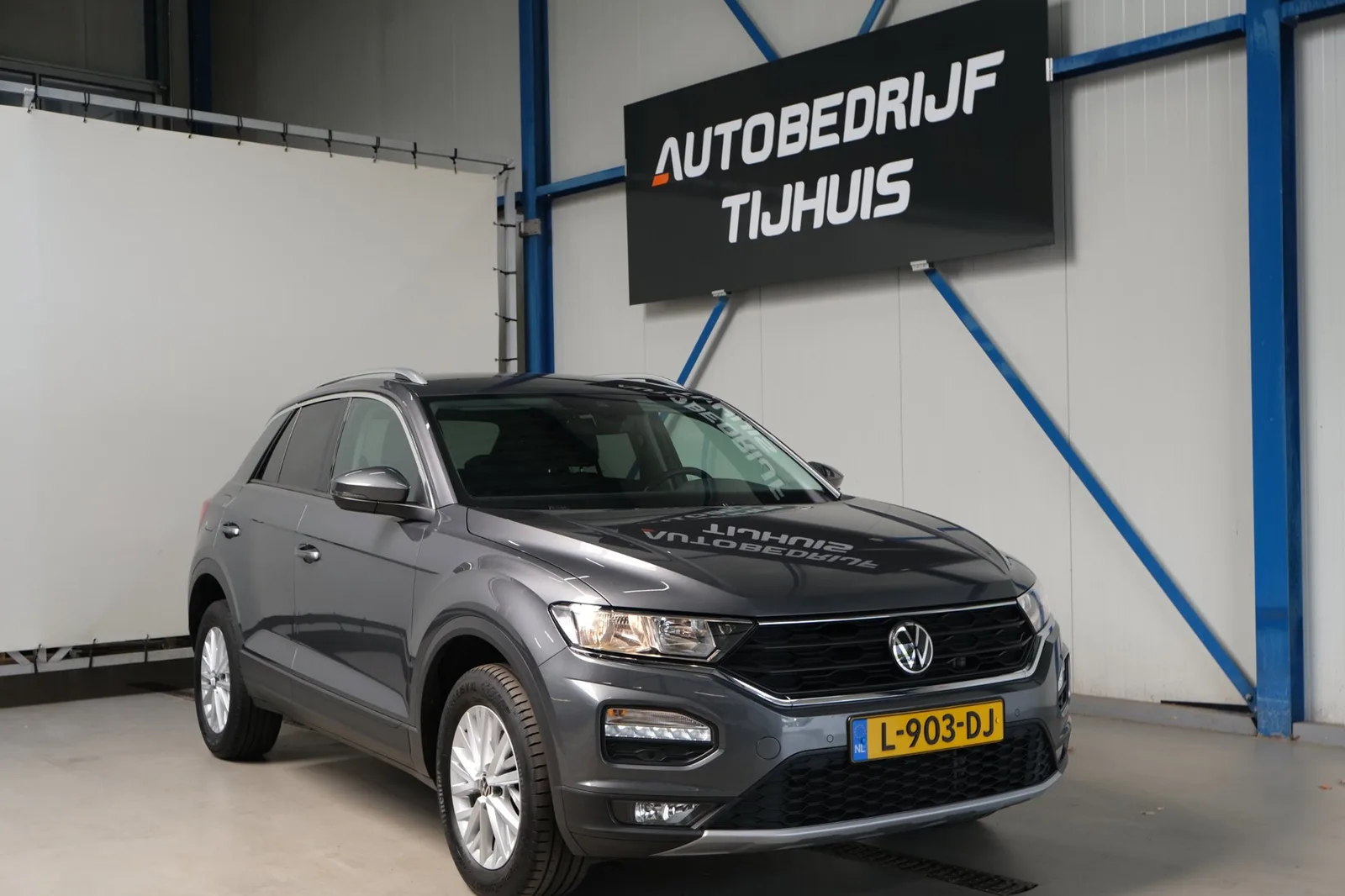 Volkswagen T-Roc (2021) — foto 1