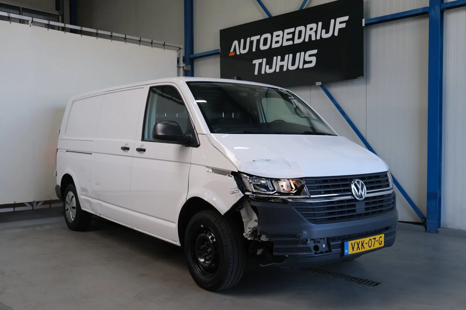 Volkswagen Transporter (2023) — foto 1