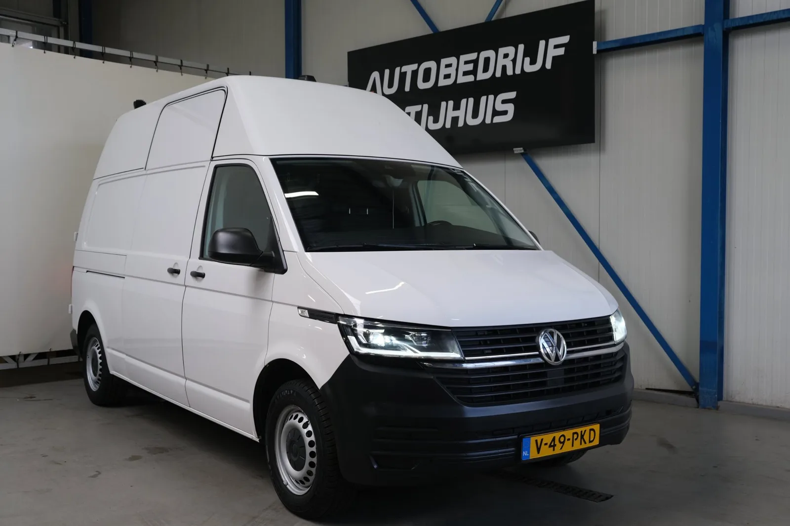 Volkswagen Transporter (2020) — foto 1