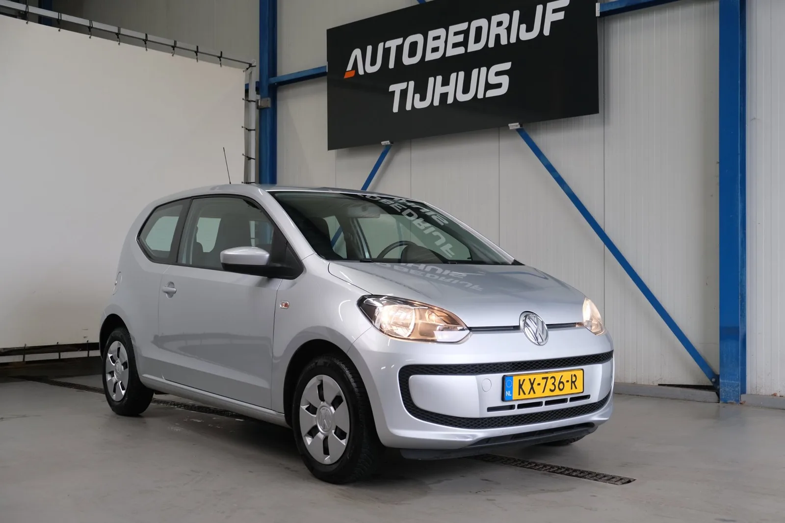 Volkswagen Up! (2012) — foto 1