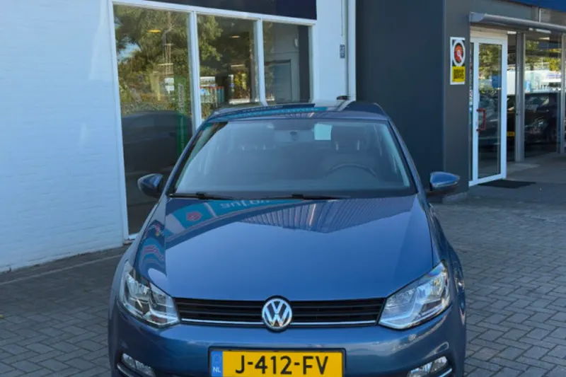 Volkswagen Polo (2015)