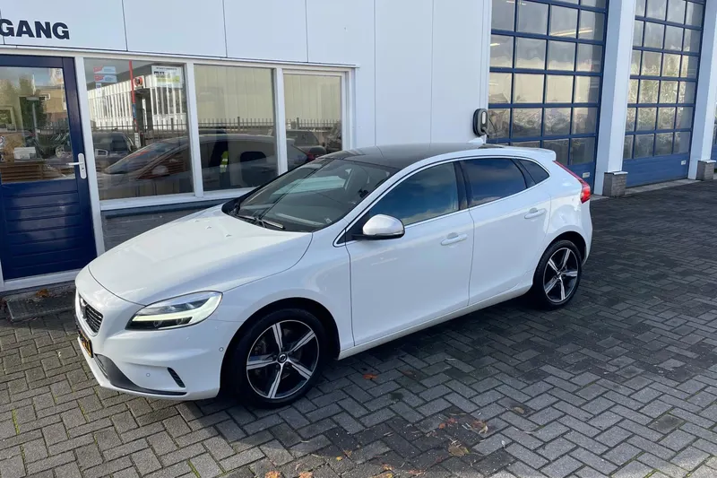 Volvo V40 (2019)