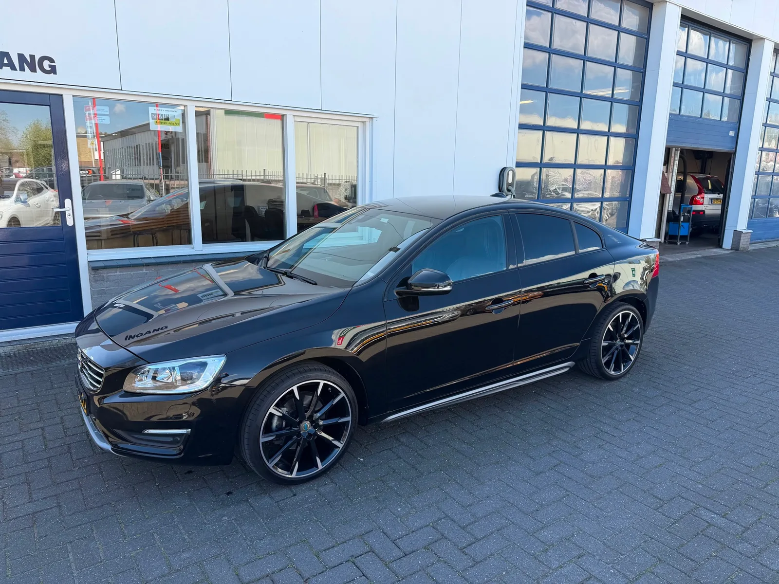 Volvo S60 (2018) — foto 1