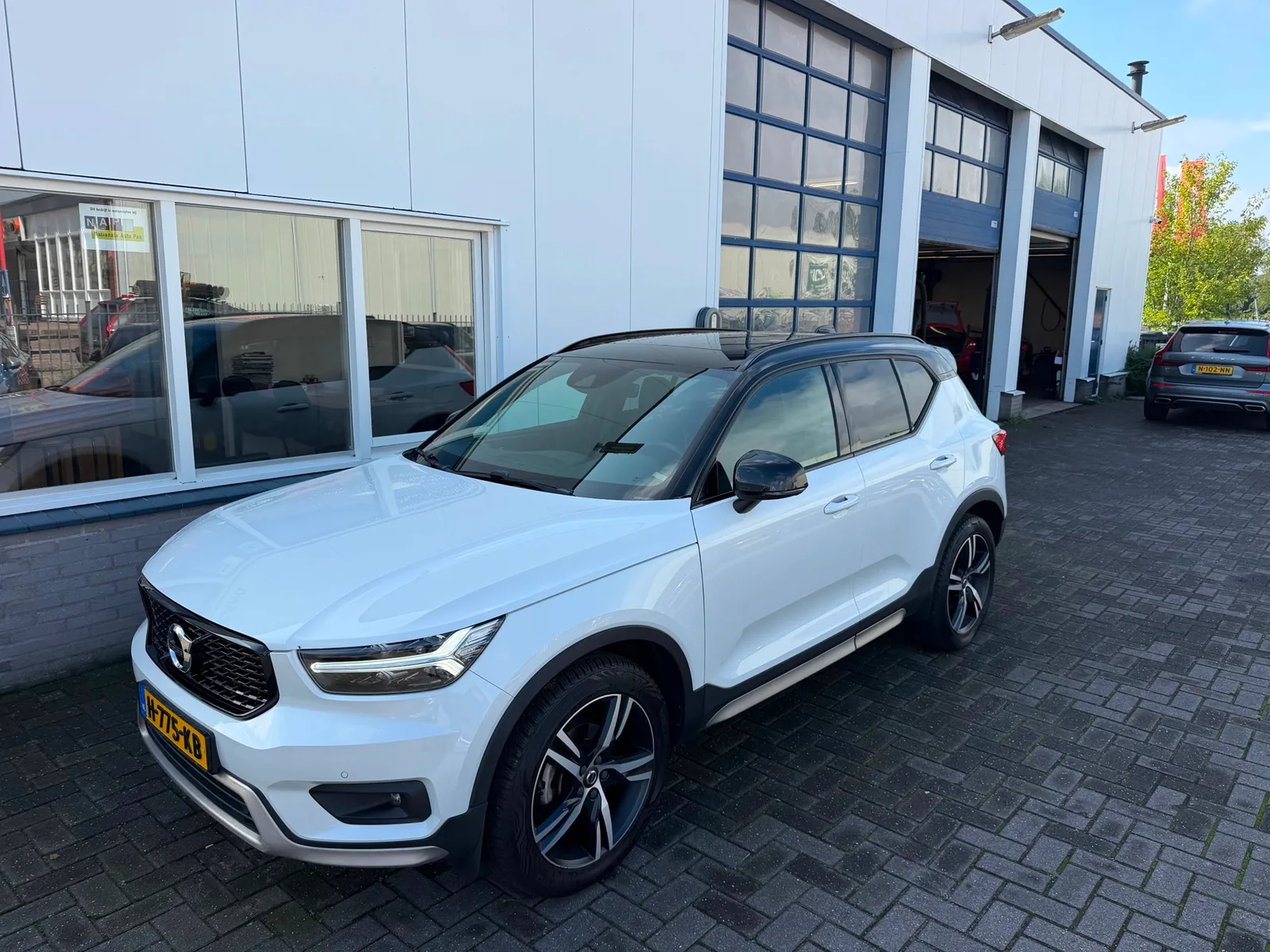Volvo XC40 (2020) — foto 1