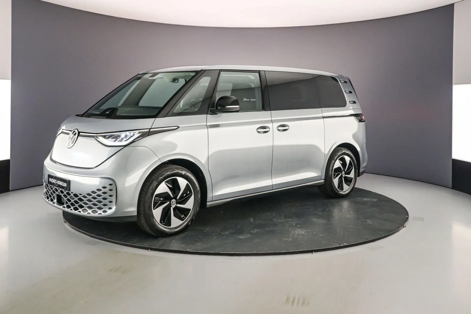 Volkswagen ID. Buzz (2024) — foto 1