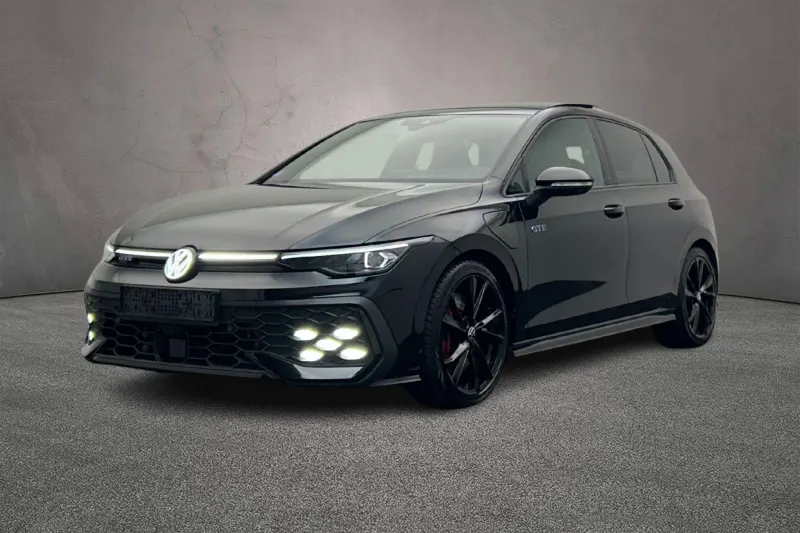 Volkswagen Golf (2024)