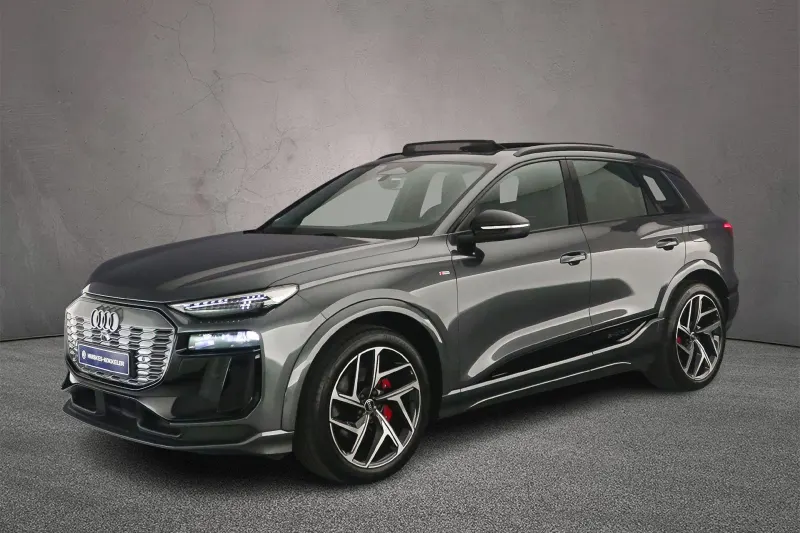 Audi Q6 e-tron (2025)