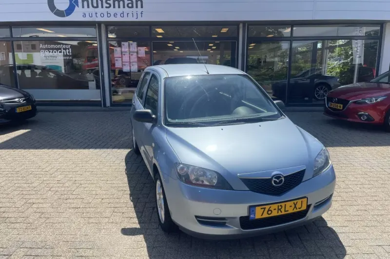 Mazda 2 (2005)