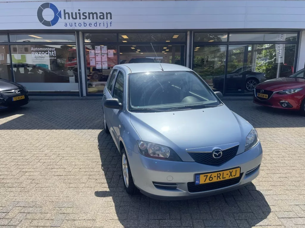 Mazda 2 (2005) — foto 1