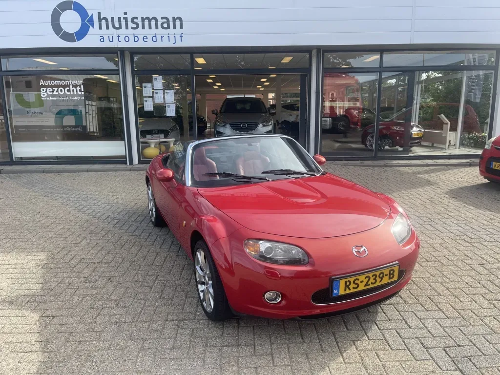 Mazda MX-5 (2026) — foto 1