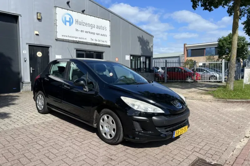 Peugeot 308 (2009)