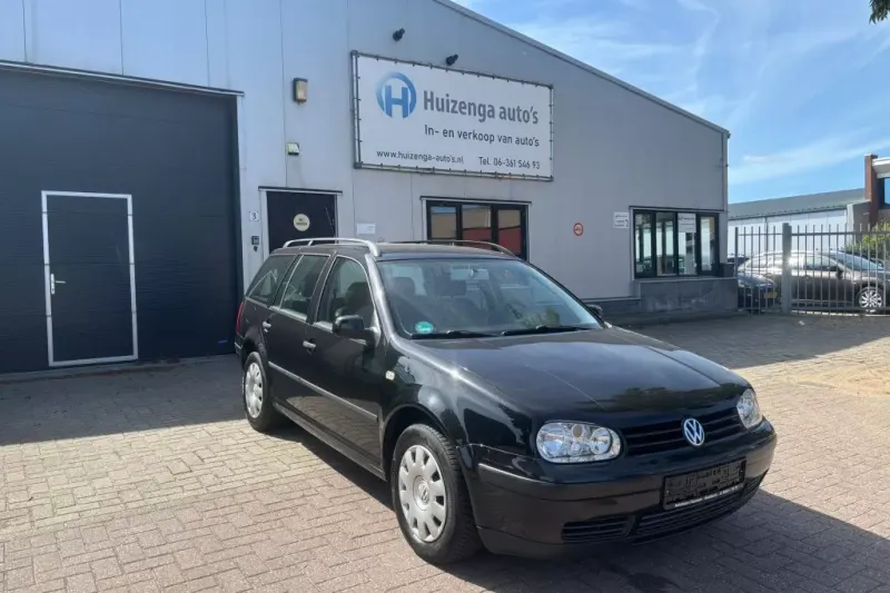 Volkswagen Golf (2002)